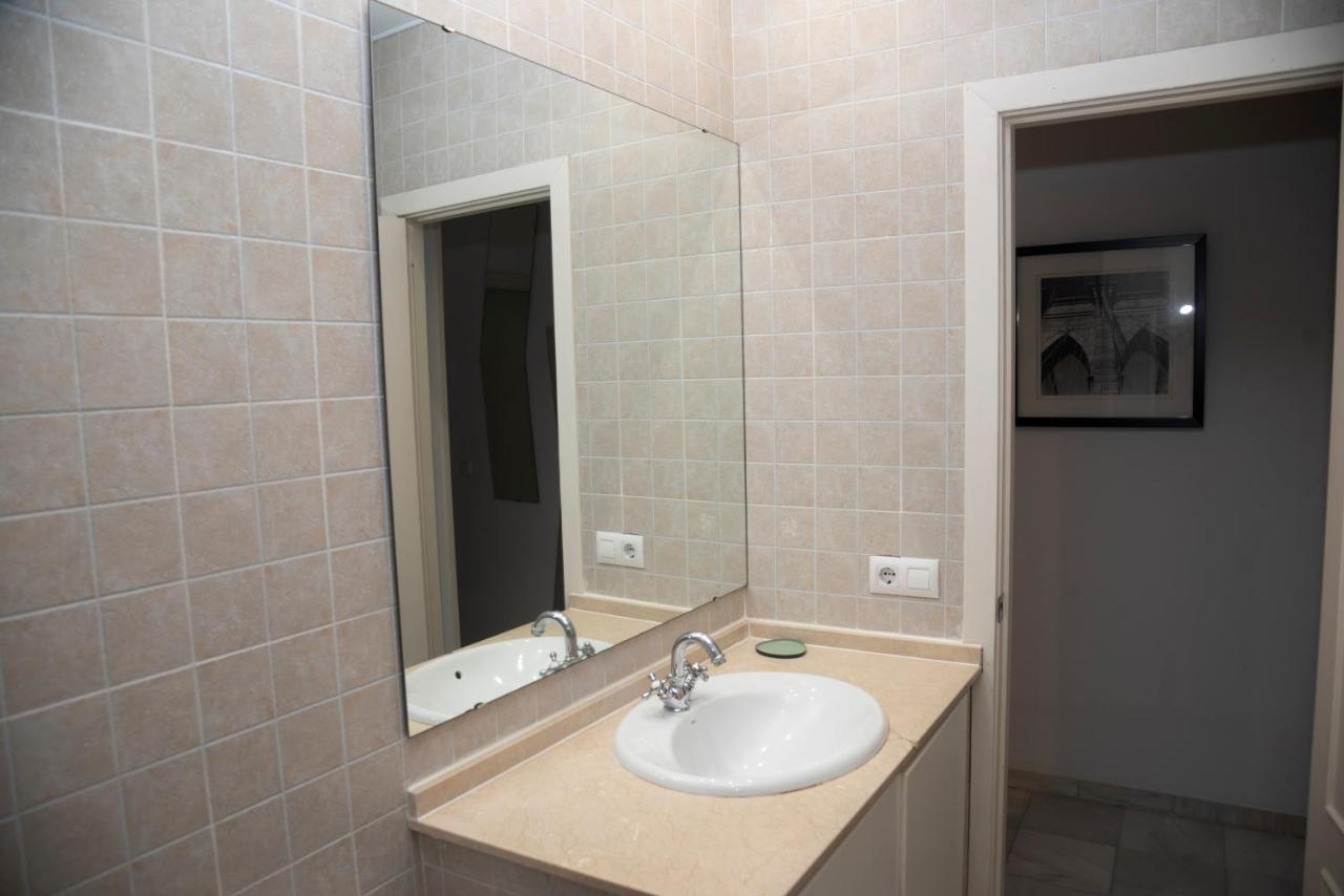 סביליה 180 Home Ideal Apartamento Con Patio San Bernardo 2 מראה חיצוני תמונה